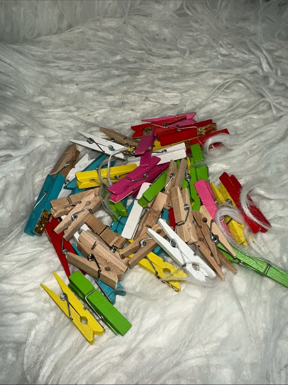 Decorative Mini Wooden Pegs Clips for Crafting & Hanging Photo Wooden Clip